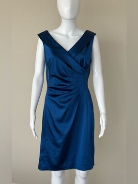 Tahari Blue V-Neck Sleeveless Cocktail Dress